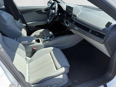 2023 Audi A4 Sedan S line Premium Plus 45 TFSI quattro