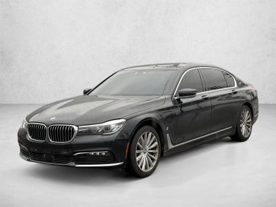2018 BMW 740e xDrive iPerformance Plug-In Hybrid