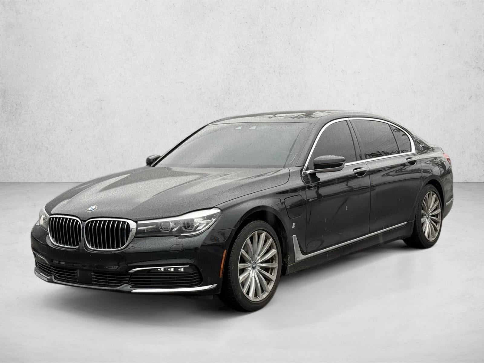 2018 BMW 740e xDrive iPerformance Plug-In Hybrid