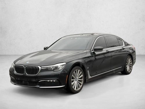 2018 BMW 740e xDrive iPerformance Plug-In Hybrid