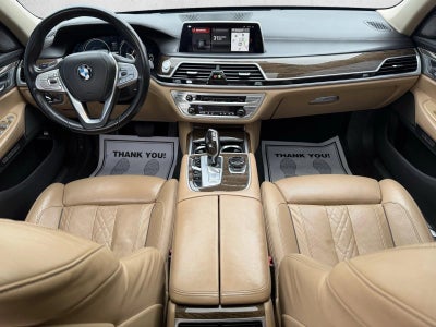 2018 BMW 740e xDrive iPerformance Plug-In Hybrid