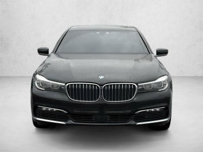 2018 BMW 740e xDrive iPerformance Plug-In Hybrid
