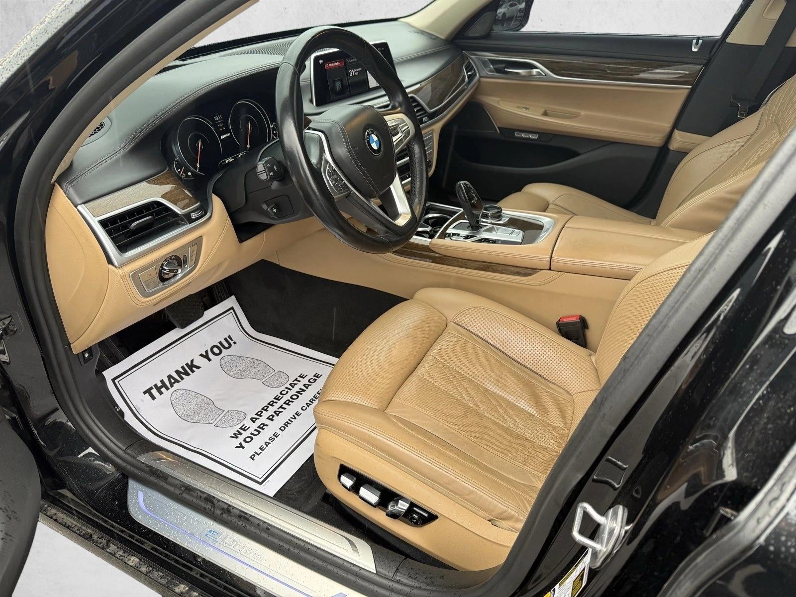 2018 BMW 740e xDrive iPerformance Plug-In Hybrid