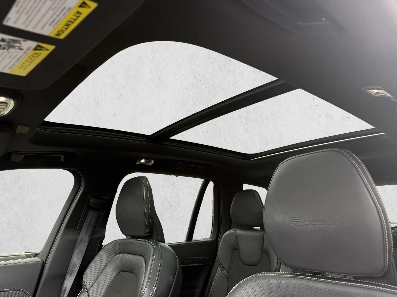 2019 Volvo XC90 T8 eAWD Plug-In Hybrid R-Design