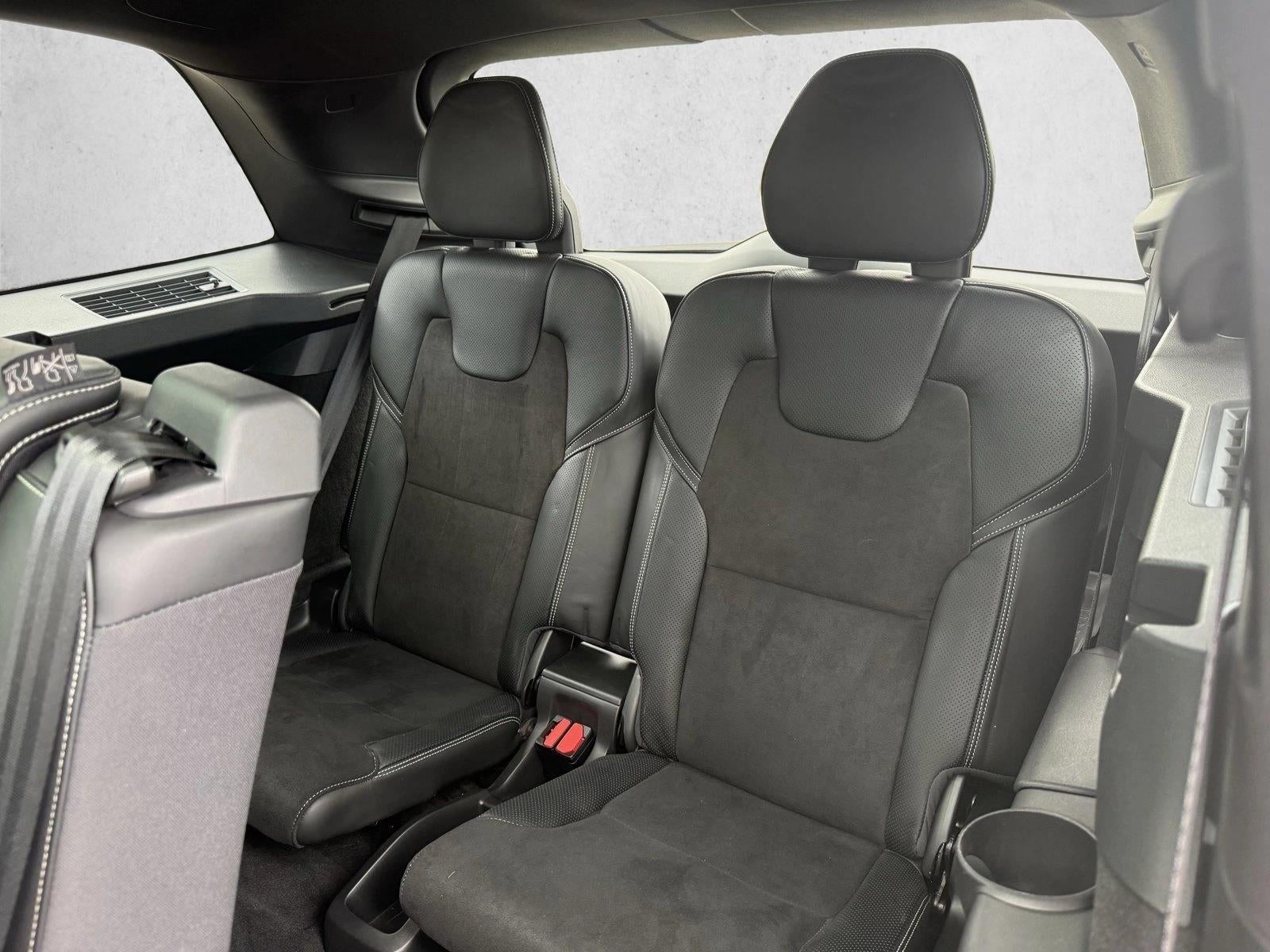 2019 Volvo XC90 T8 eAWD Plug-In Hybrid R-Design