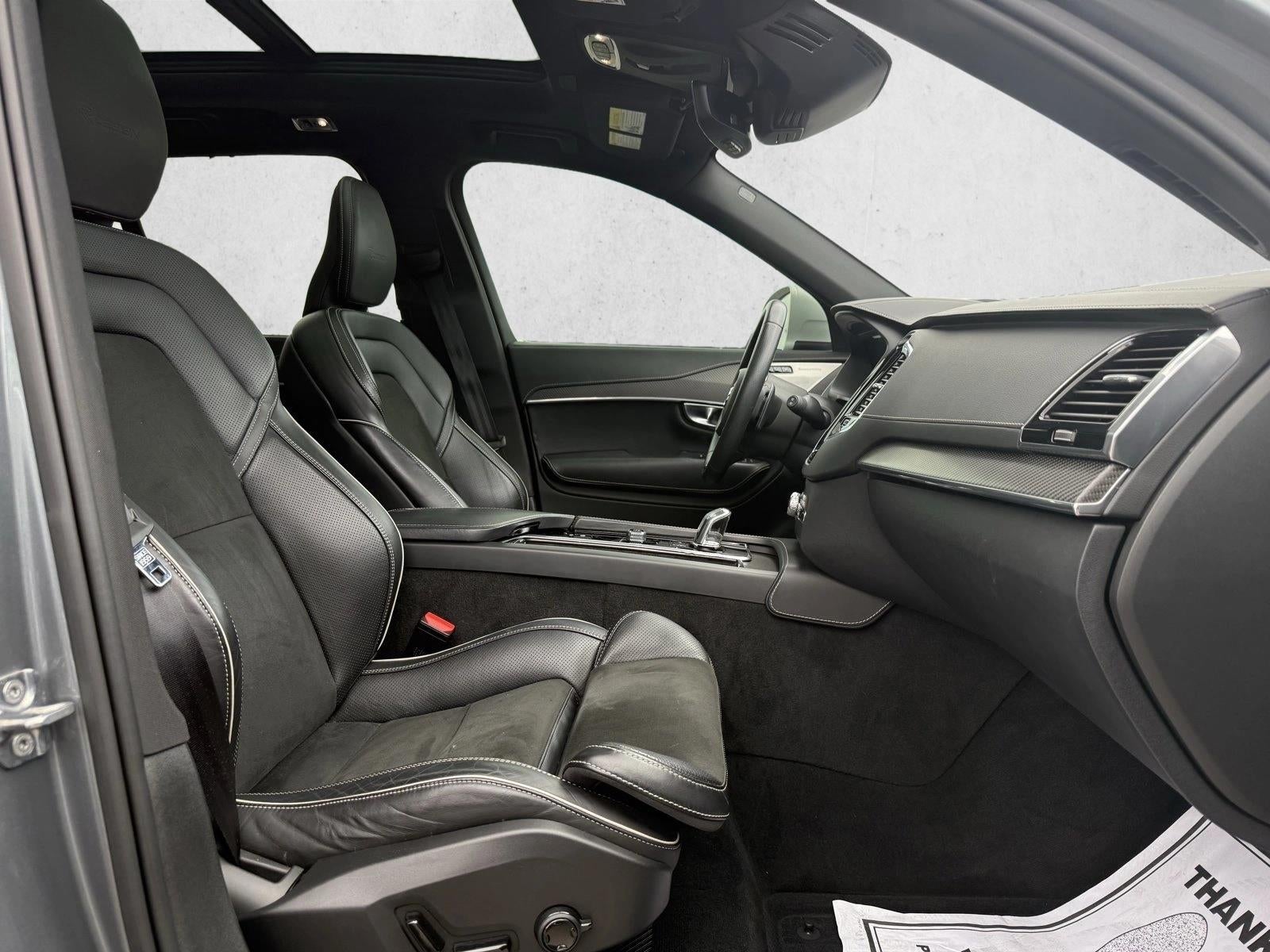 2019 Volvo XC90 T8 eAWD Plug-In Hybrid R-Design