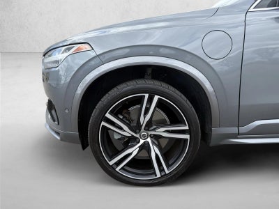 2019 Volvo XC90 T8 eAWD Plug-In Hybrid R-Design