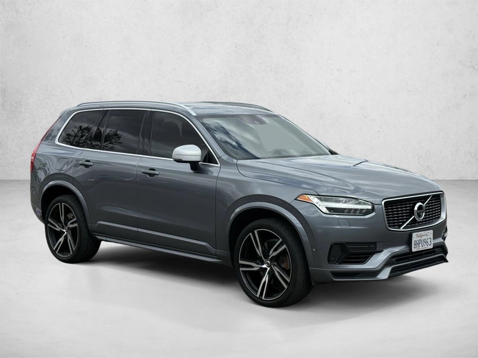 2019 Volvo XC90 T8 eAWD Plug-In Hybrid R-Design