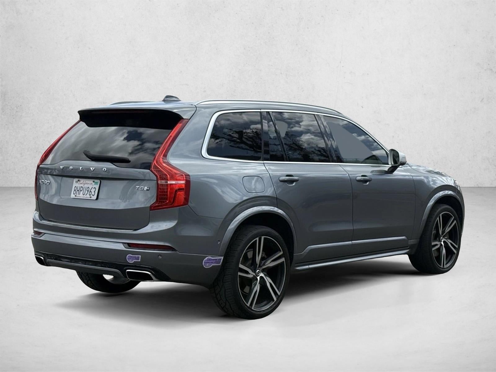 2019 Volvo XC90 T8 eAWD Plug-In Hybrid R-Design