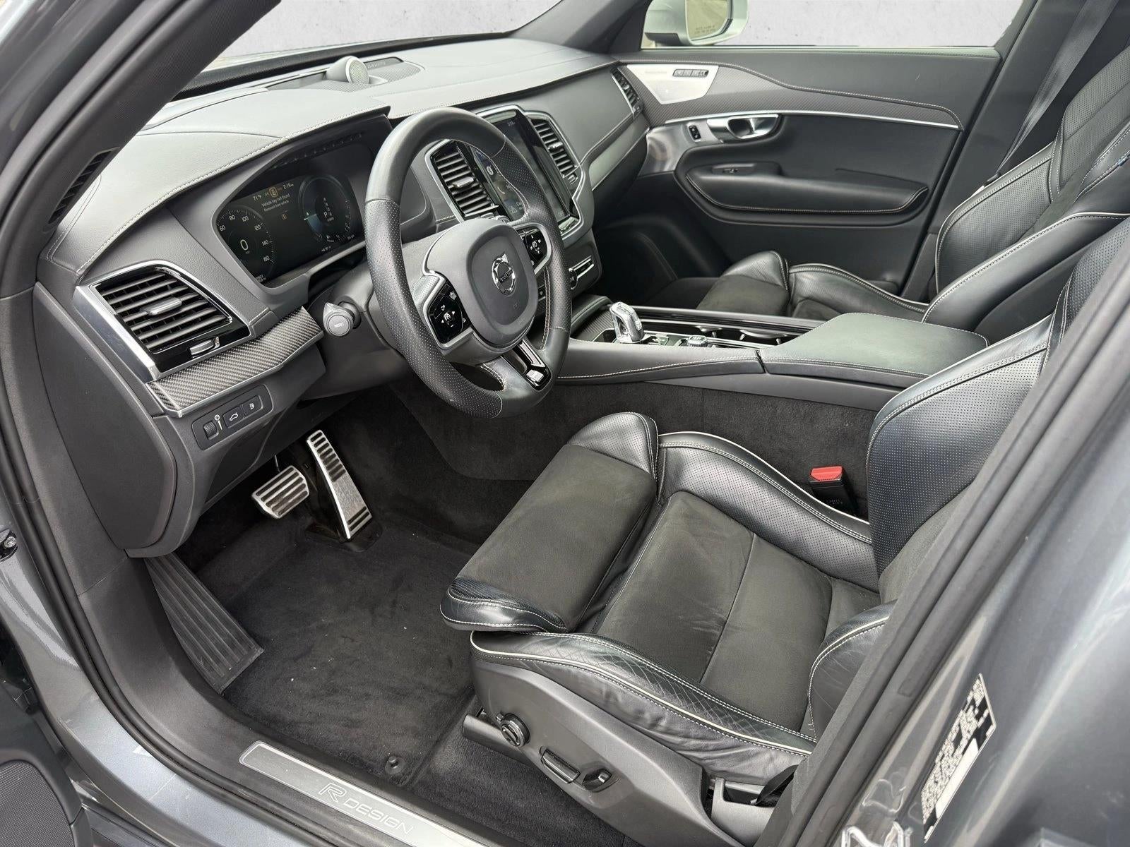 2019 Volvo XC90 T8 eAWD Plug-In Hybrid R-Design