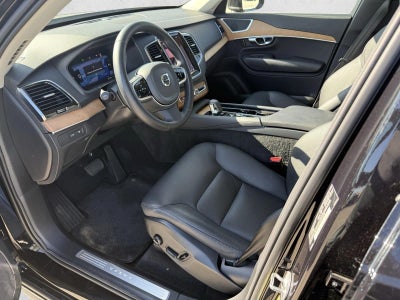 2025 Volvo XC90 Plug-In Hybrid T8 AWD Plus 7-Seater