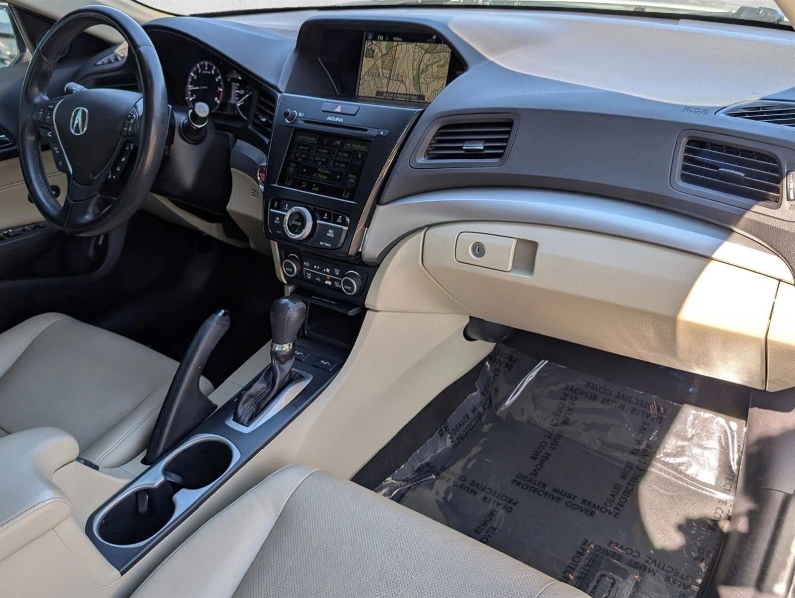 2017 Acura ILX Sedan w/Premium Pkg