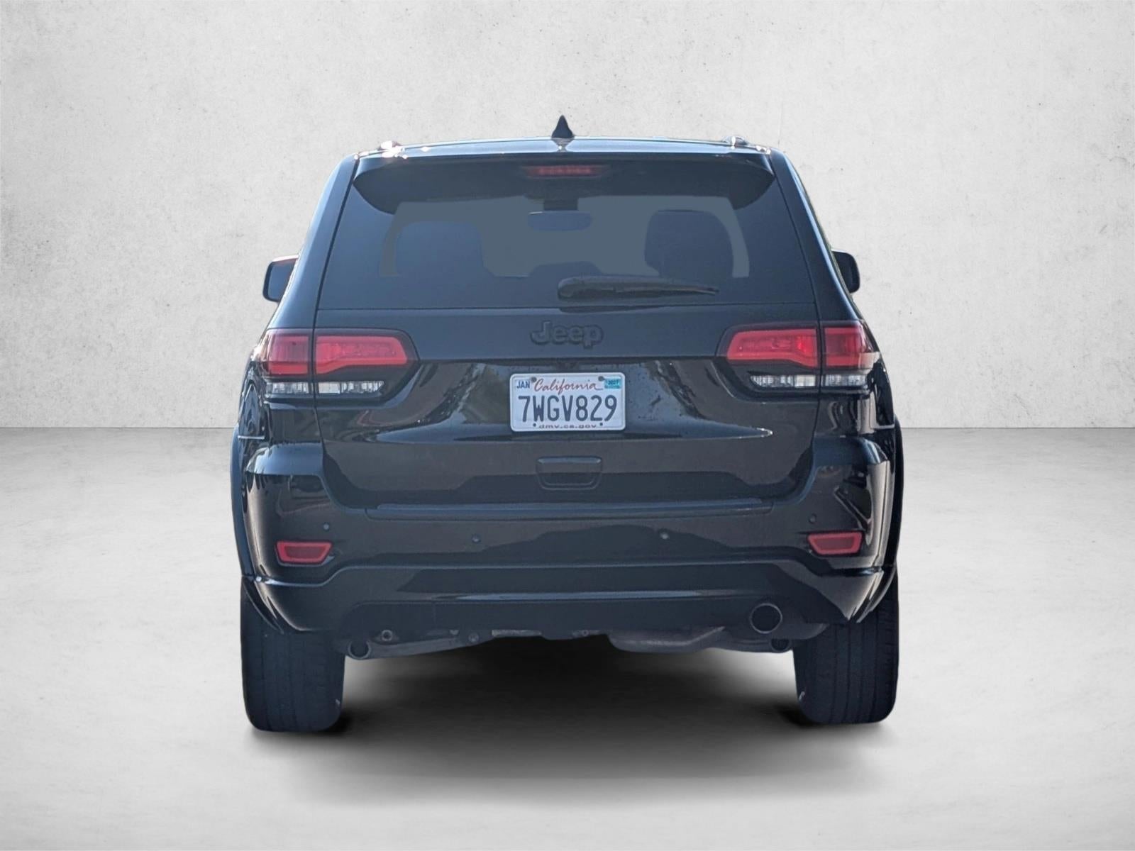 2017 Jeep Grand Cherokee Altitude 4x2 *Ltd Avail*