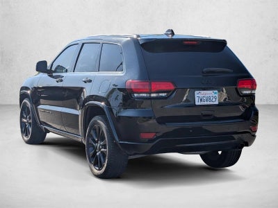 2017 Jeep Grand Cherokee Altitude 4x2 *Ltd Avail*