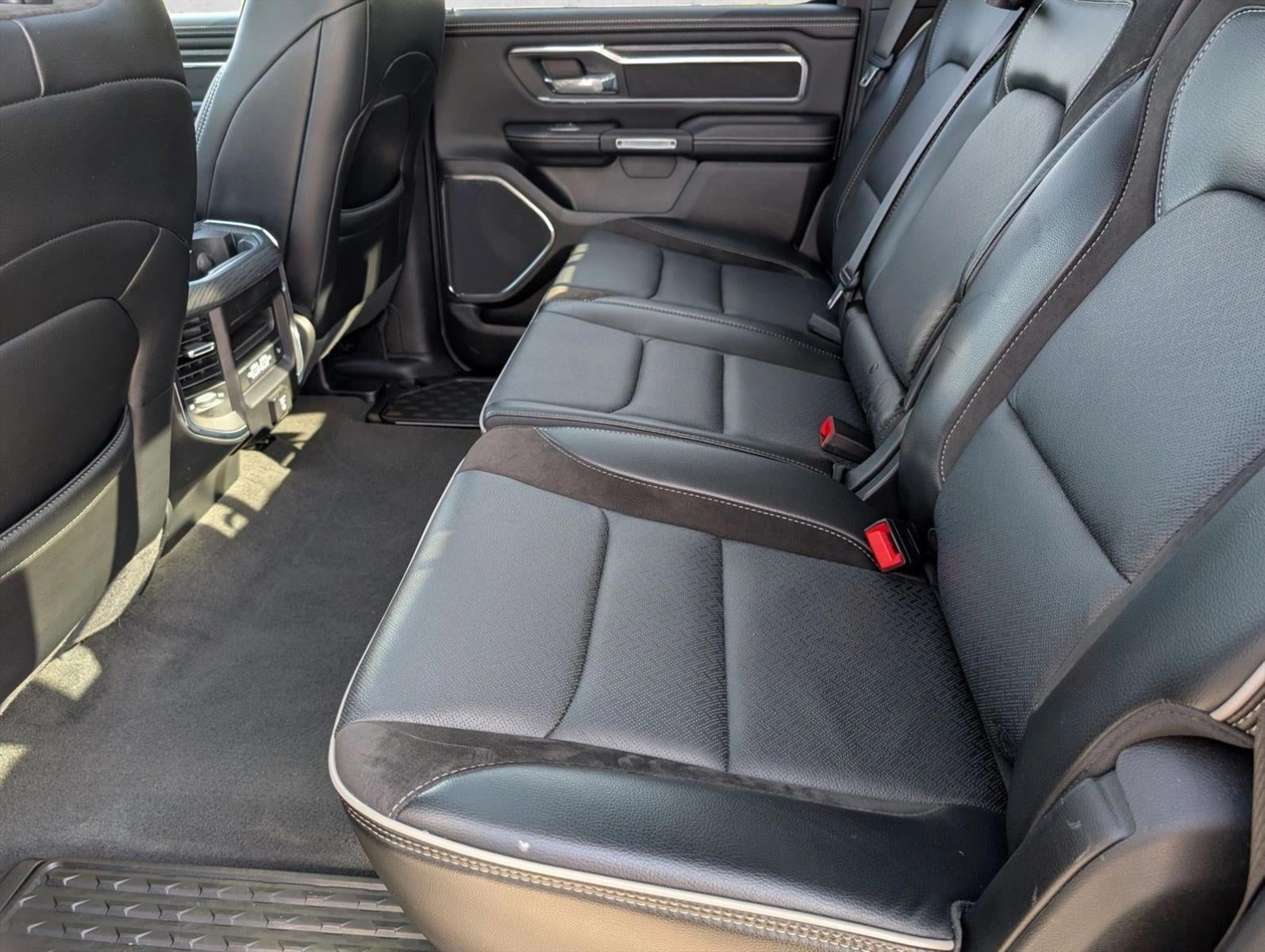 2024 RAM 1500 Laramie 4x4 Crew Cab 5'7" Box