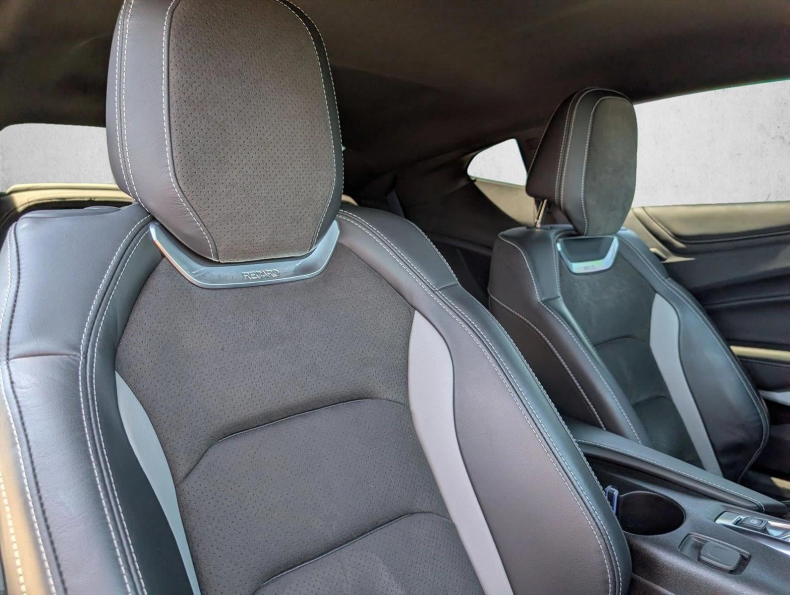 2021 Chevrolet Camaro 2dr Coupe 2SS