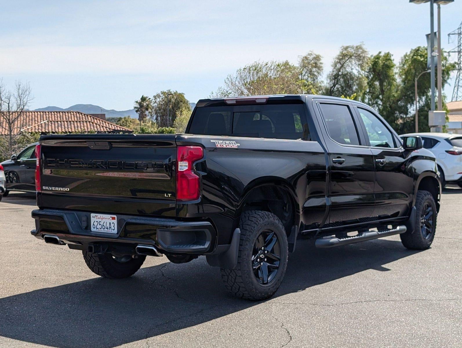 2020 Chevrolet Silverado 1500 Crew Cab Standard Box 4-Wheel Drive LT Trail Boss