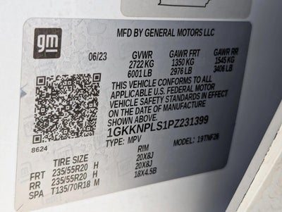 2023 GMC Acadia FWD Denali