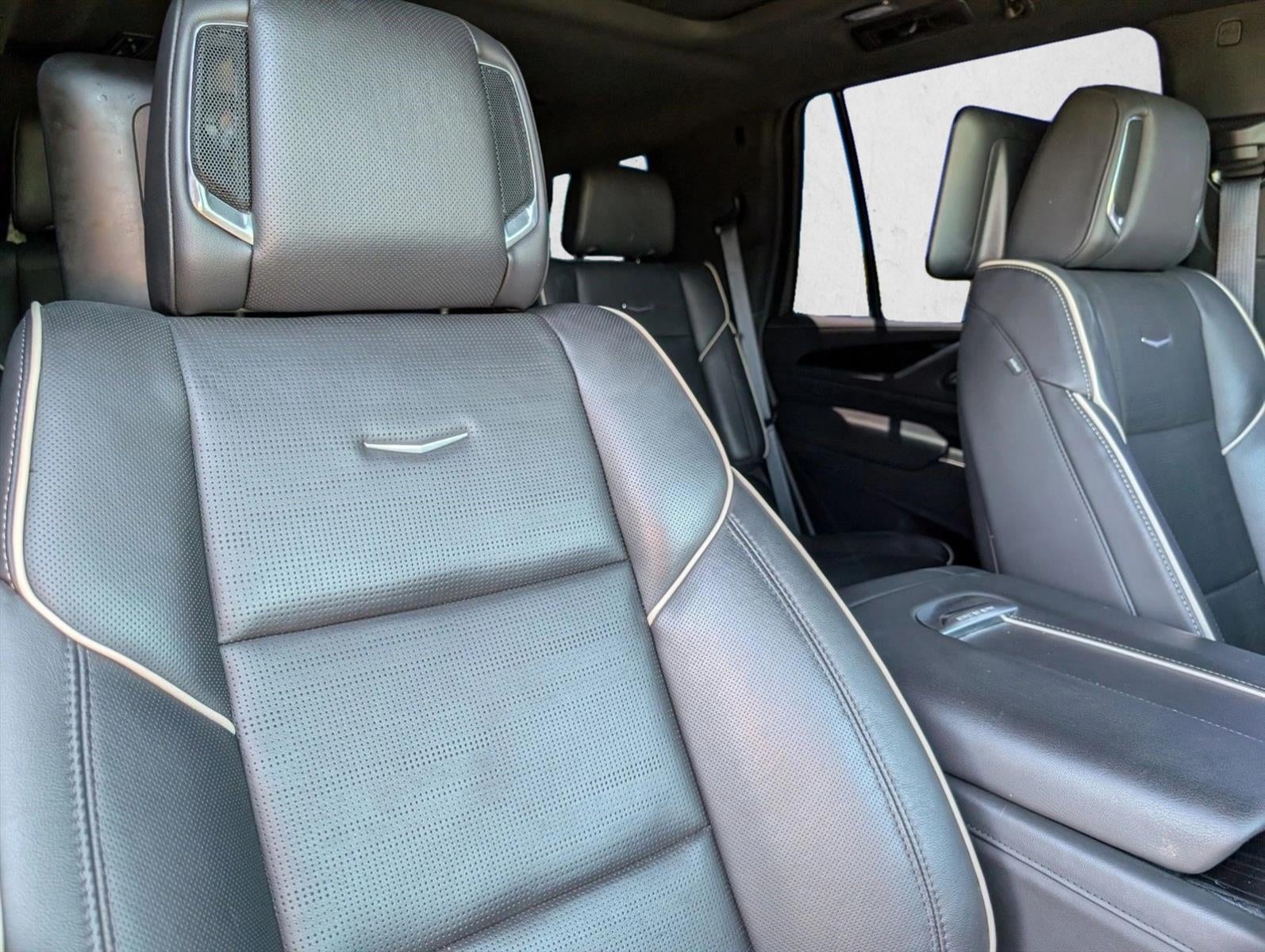 2022 Cadillac Escalade RWD Sport