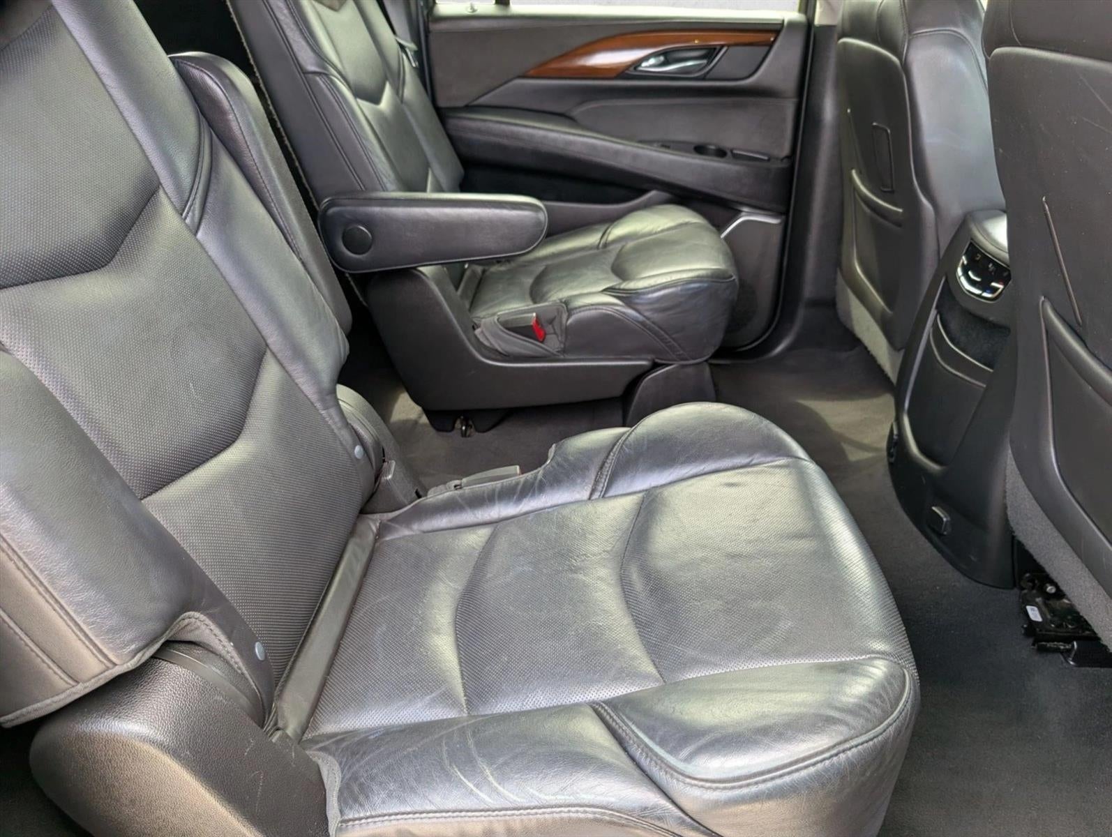 2020 Cadillac Escalade ESV RWD Luxury