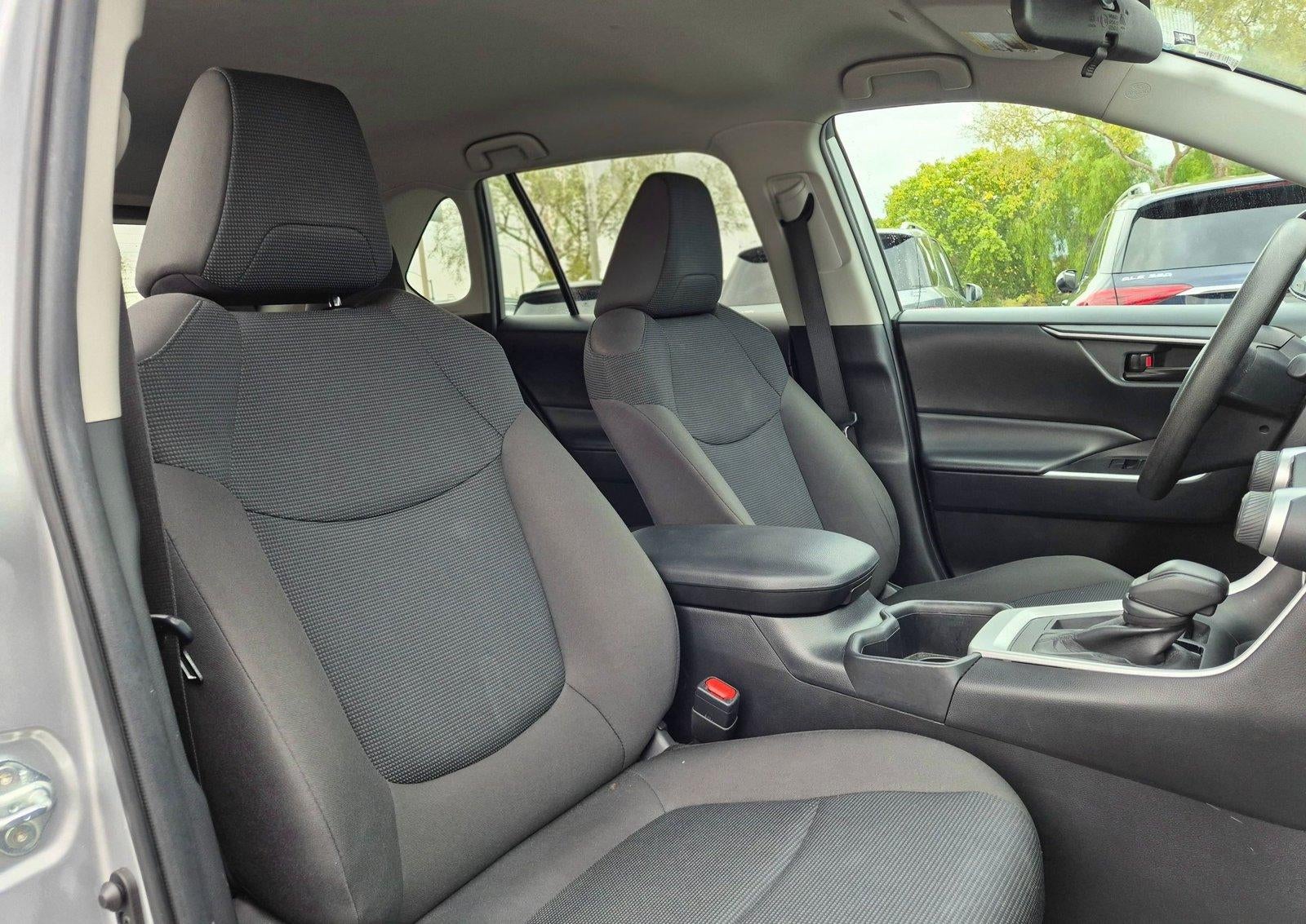 2024 Toyota RAV4 LE FWD (GS)