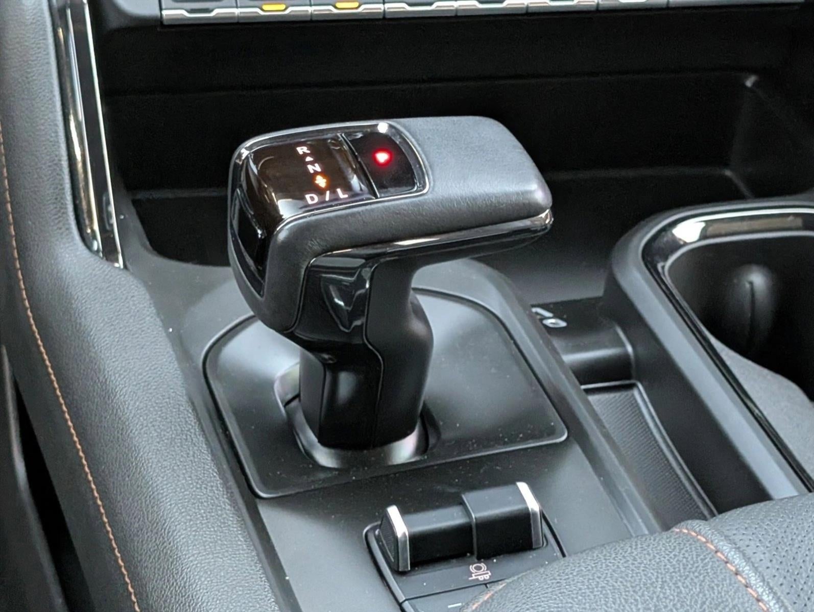 2022 GMC Sierra 1500 Crew Cab Short Box 4-Wheel Drive AT4