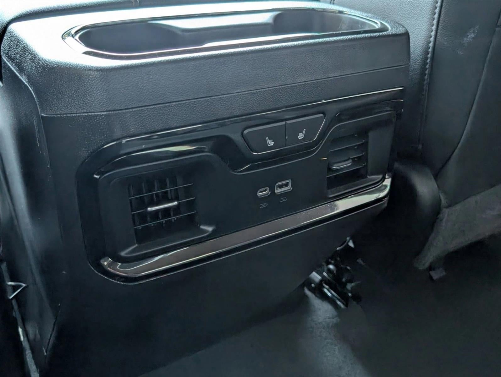 2022 GMC Sierra 1500 Crew Cab Short Box 4-Wheel Drive AT4