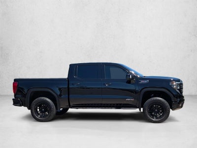 2022 GMC Sierra 1500 Crew Cab Short Box 4-Wheel Drive AT4