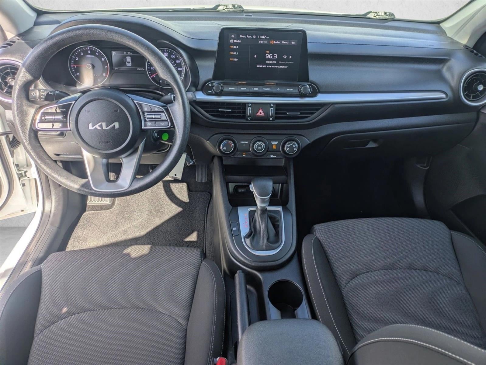 2023 Kia Forte LXS IVT