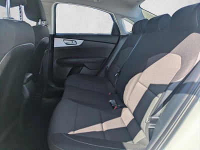 2023 Kia Forte LXS IVT