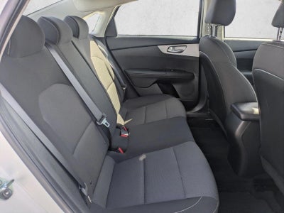 2023 Kia Forte LXS IVT