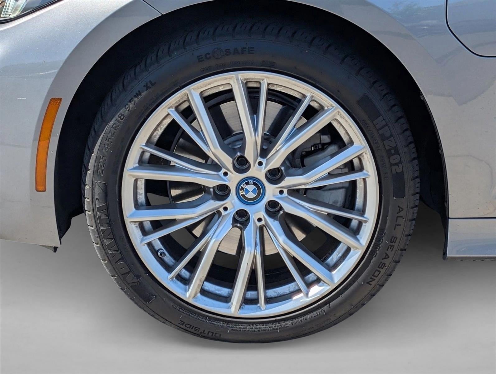 2024 BMW 330e Plug-In Hybrid