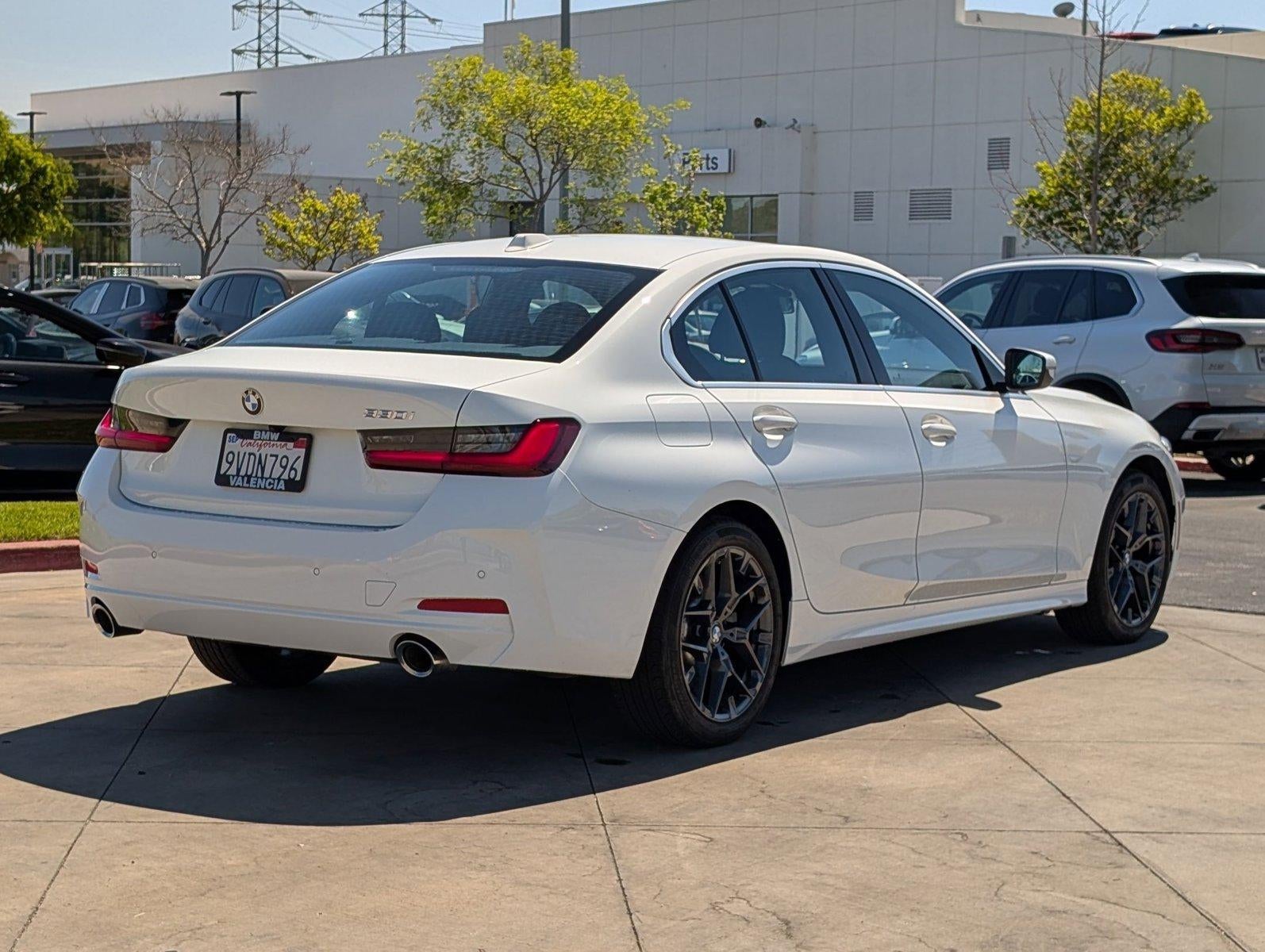 2025 BMW 330i Sedan
