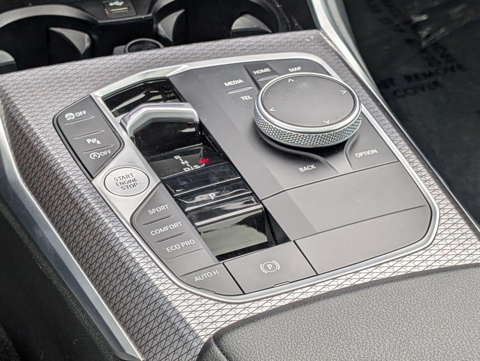 2025 BMW 330i Sedan