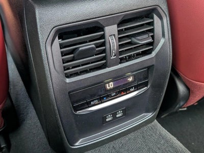 2025 BMW 330i Sedan
