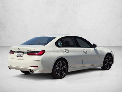 2023 BMW 330i Sedan