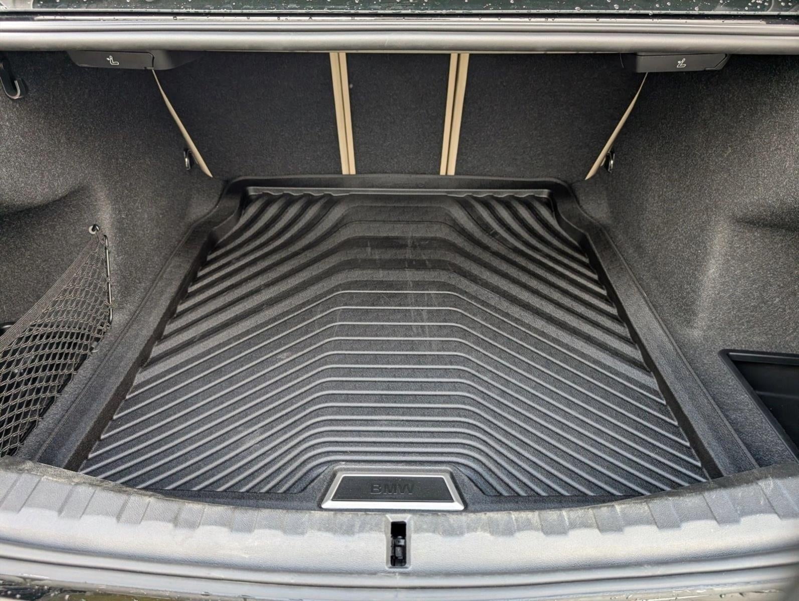 2025 BMW 330i xDrive Sedan