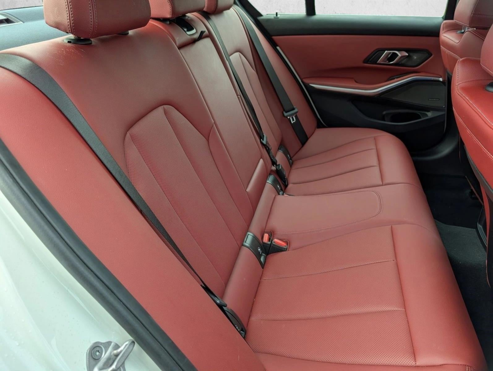 2025 BMW 330i xDrive Sedan