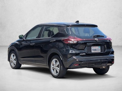 2022 Nissan Kicks S FWD