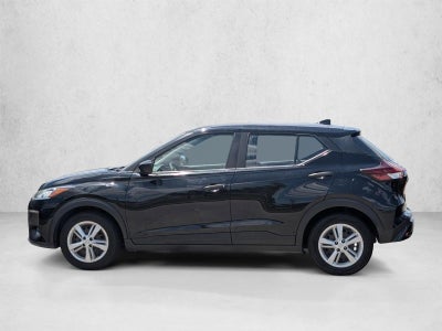 2022 Nissan Kicks S FWD