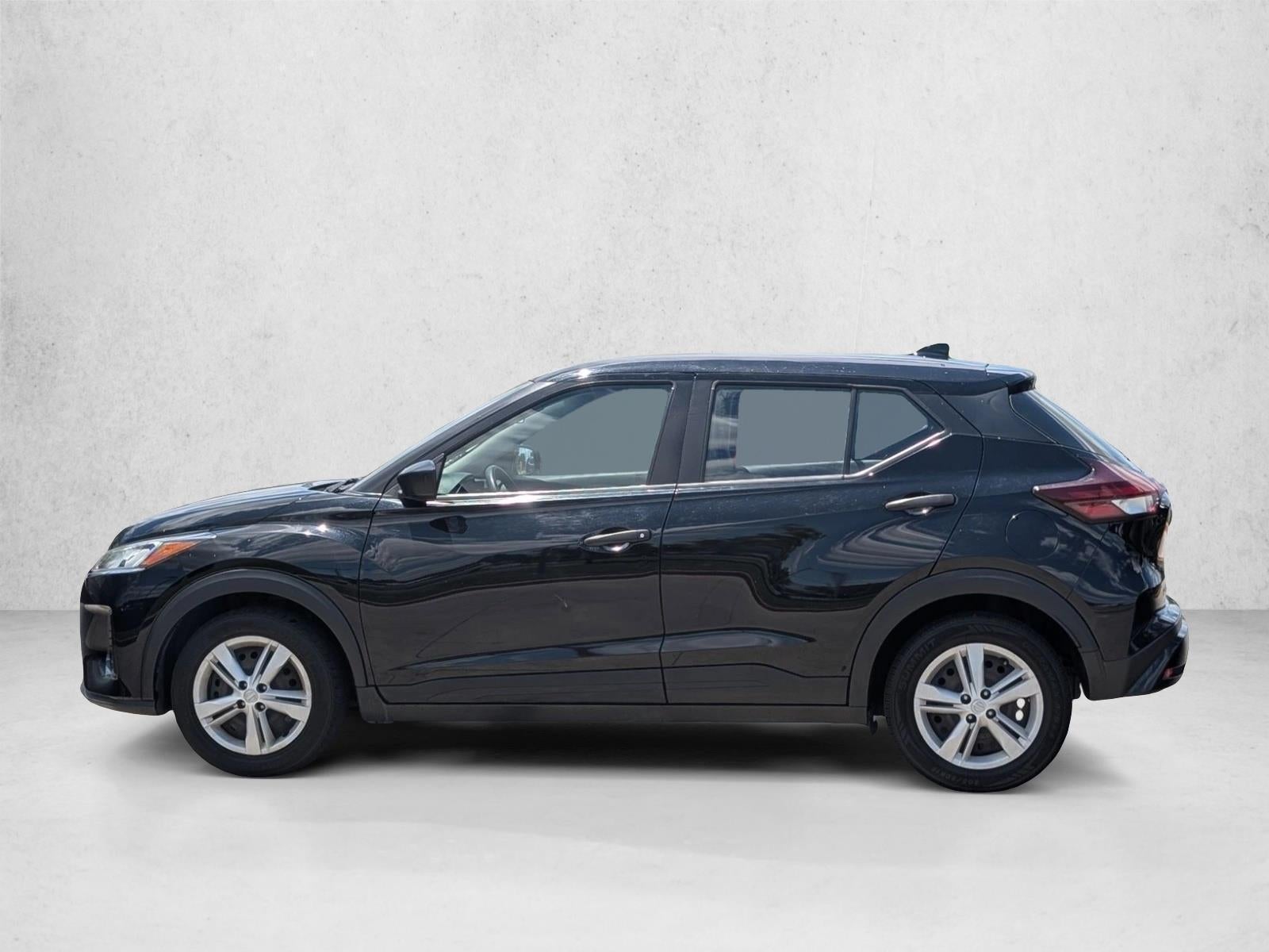 2022 Nissan Kicks S FWD