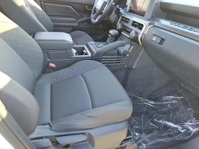 2025 Toyota Tacoma 2WD 2WD SR5 Double Cab 5' Bed AT (Natl)