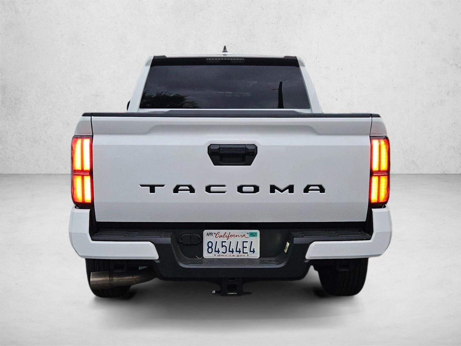 2025 Toyota Tacoma 2WD 2WD SR5 Double Cab 5' Bed AT (Natl)