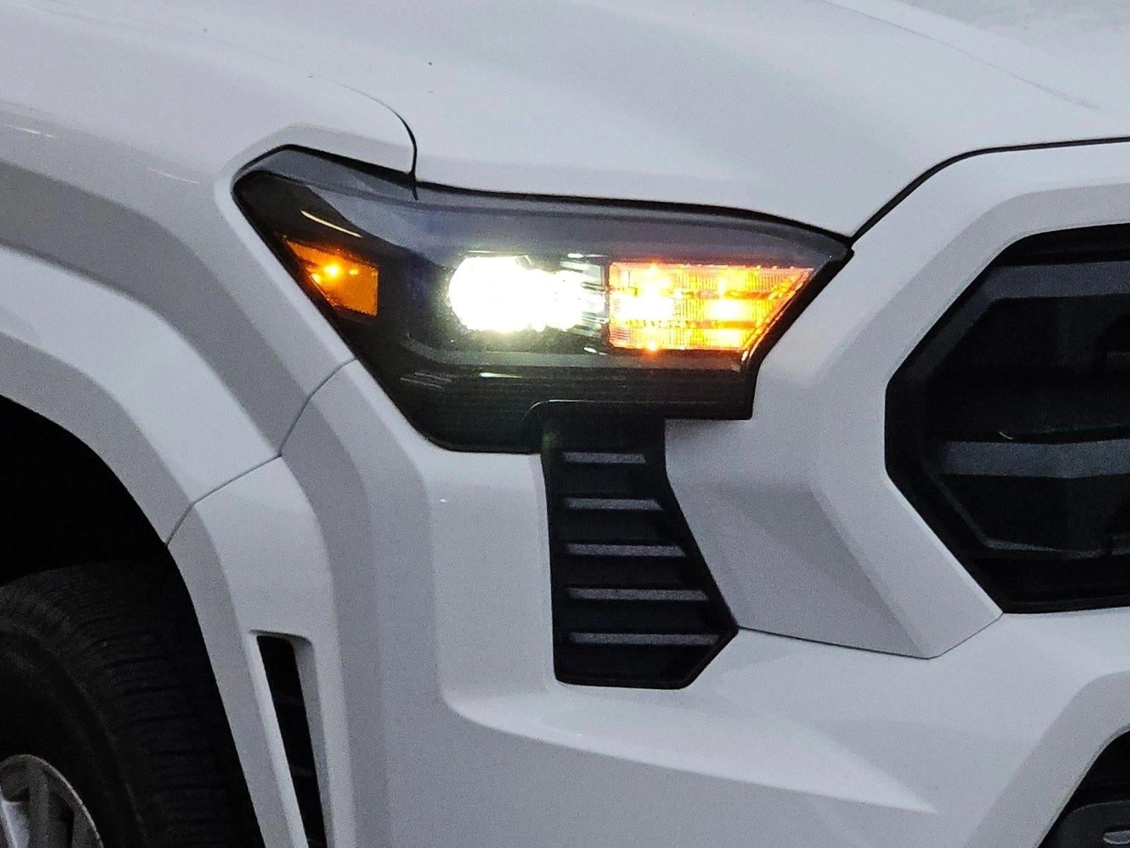 2025 Toyota Tacoma 2WD 2WD SR5 Double Cab 5' Bed AT (Natl)