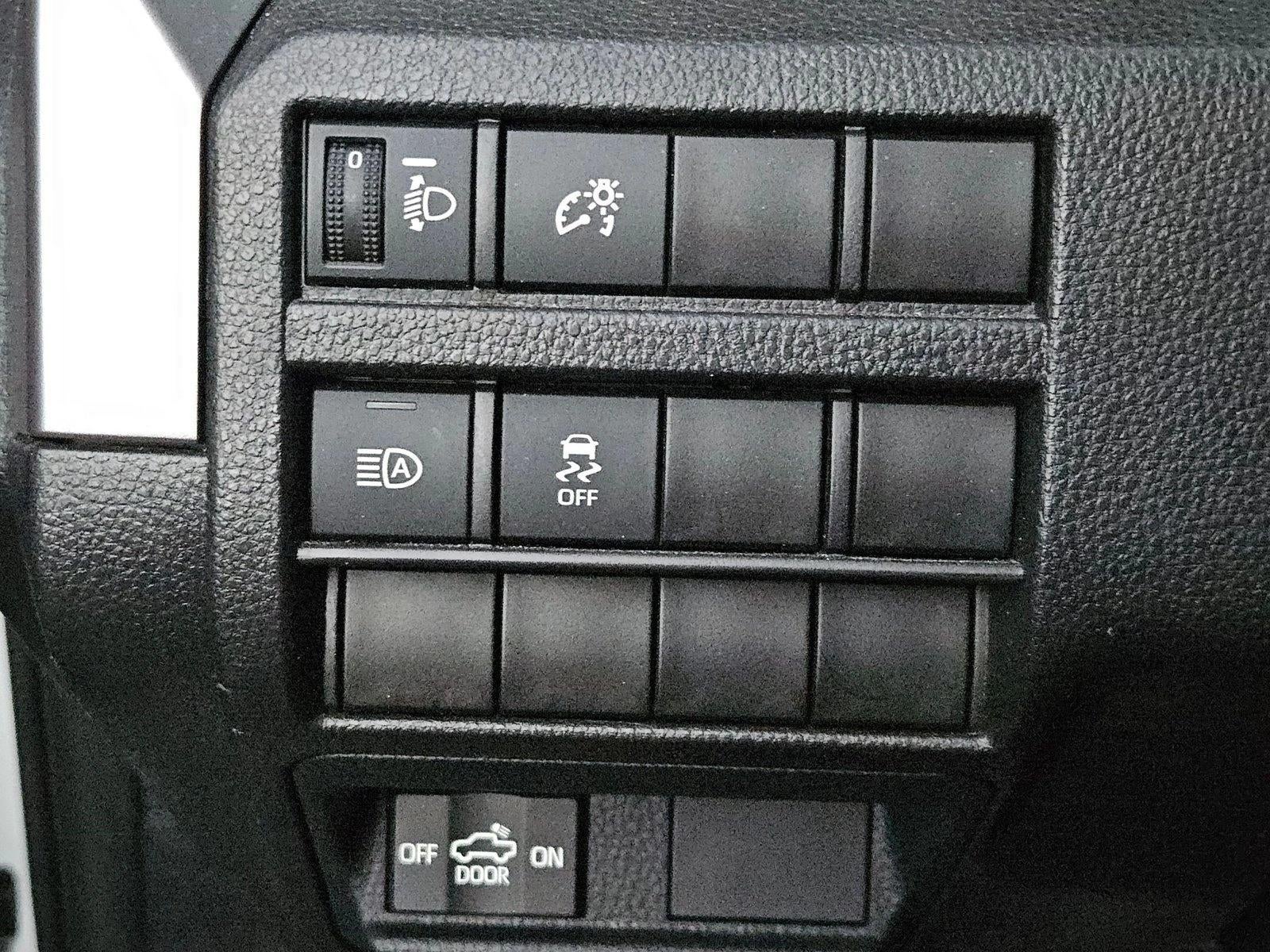 2025 Toyota Tacoma 2WD 2WD SR5 Double Cab 5' Bed AT (Natl)
