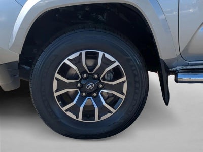 2022 Toyota Tacoma 4WD 4WD TRD Sport Double Cab 5' Bed V6 AT (Natl)