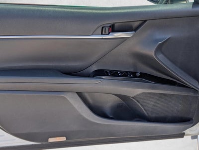 2018 Toyota Camry SE Auto (SE)