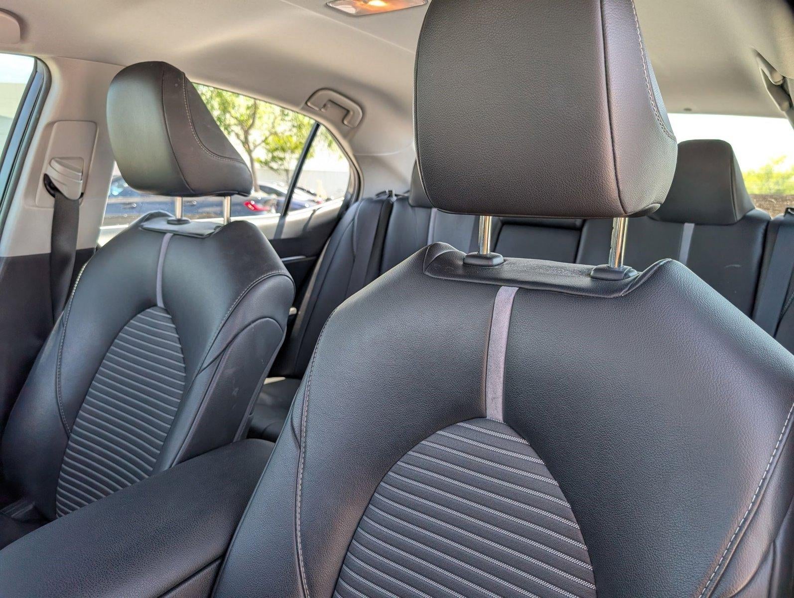 2018 Toyota Camry SE Auto (SE)