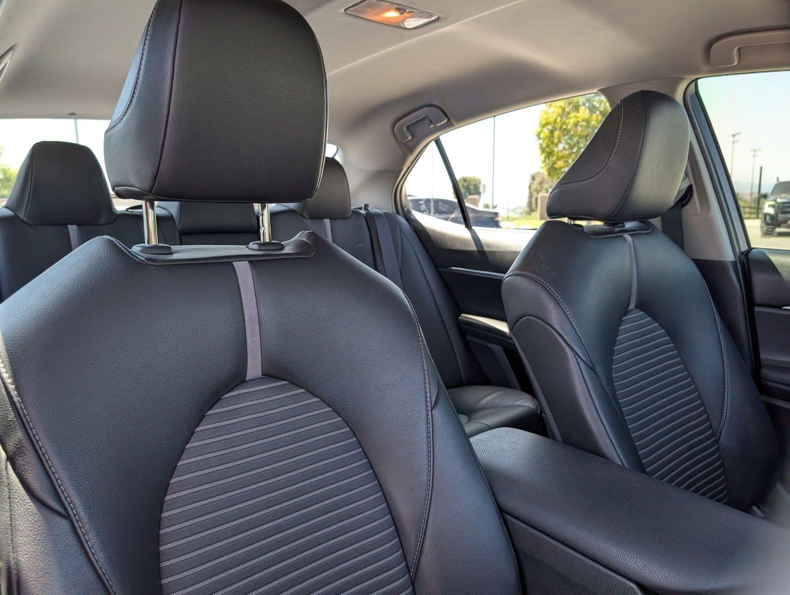 2018 Toyota Camry SE Auto (SE)