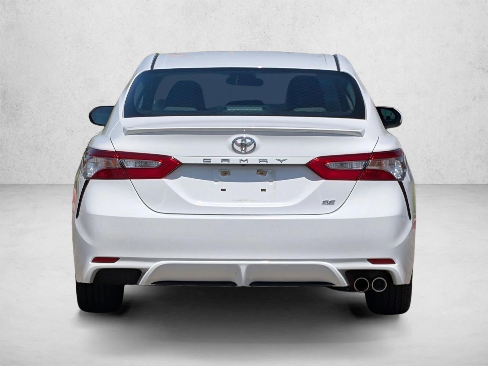 2018 Toyota Camry SE Auto (SE)